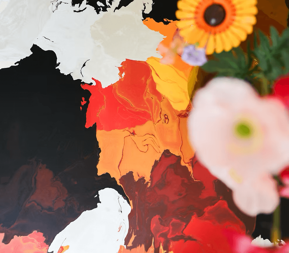 Sustaign Marbled Plastic Table Detail