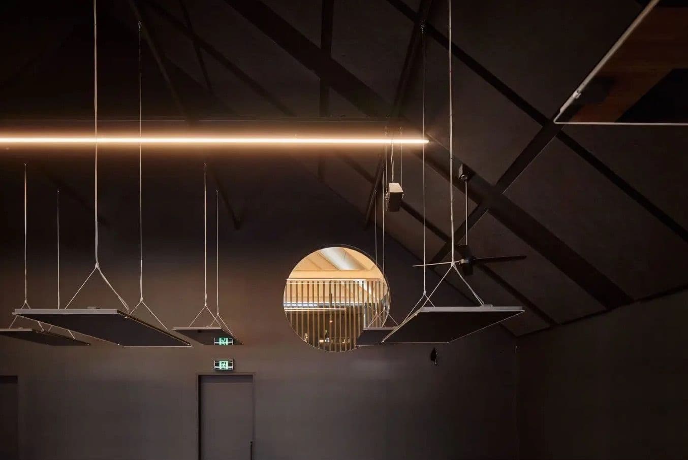 Quietspace Panel in Nude Black