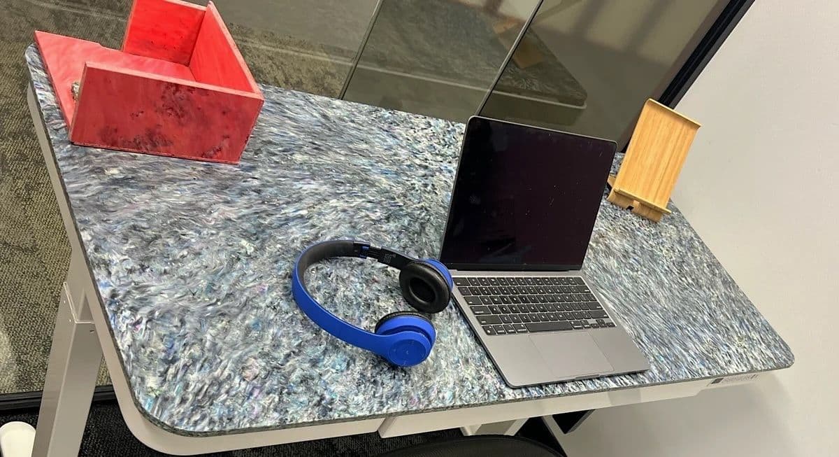 Textop Desktop Table